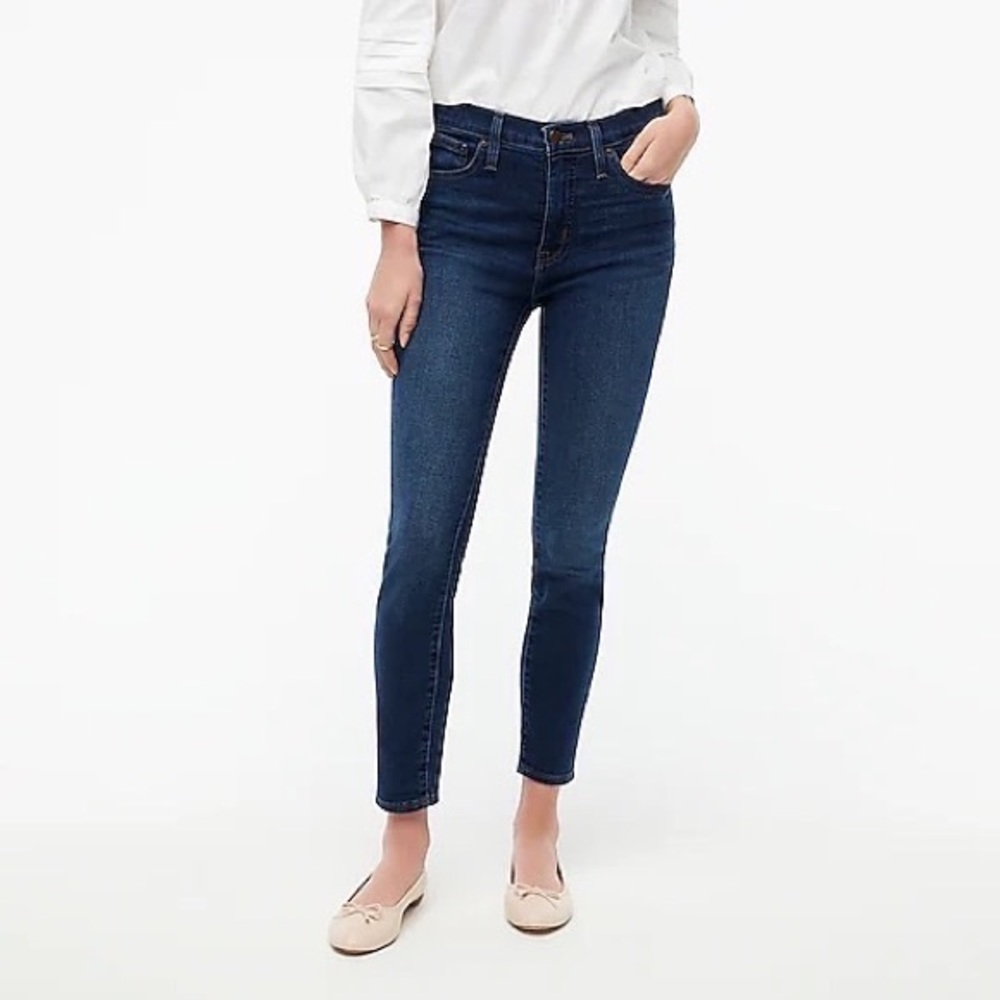 J Crew 9” Mid Rise Skinny Jean in Signature Stretch 31/28